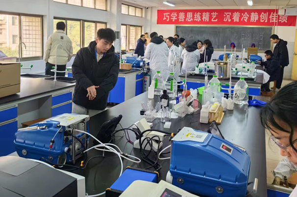 PF-300便攜式非甲烷總烴測試儀參與大比武現(xiàn)場 PF-300便攜式非甲烷總烴測試儀參與大比武現(xiàn)場